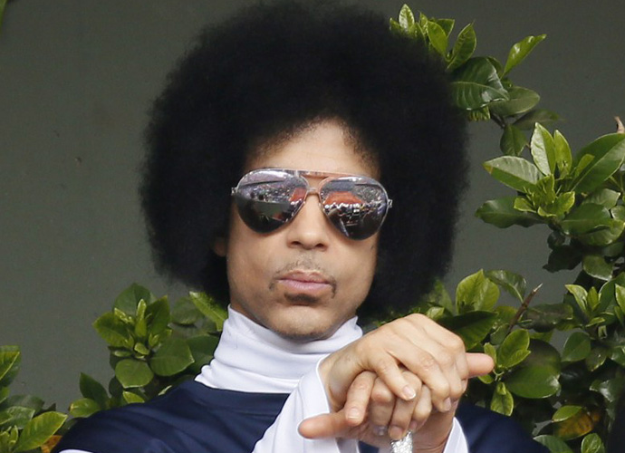 Prince Announces Surprise Shows At The Paramount Theater In Oakland