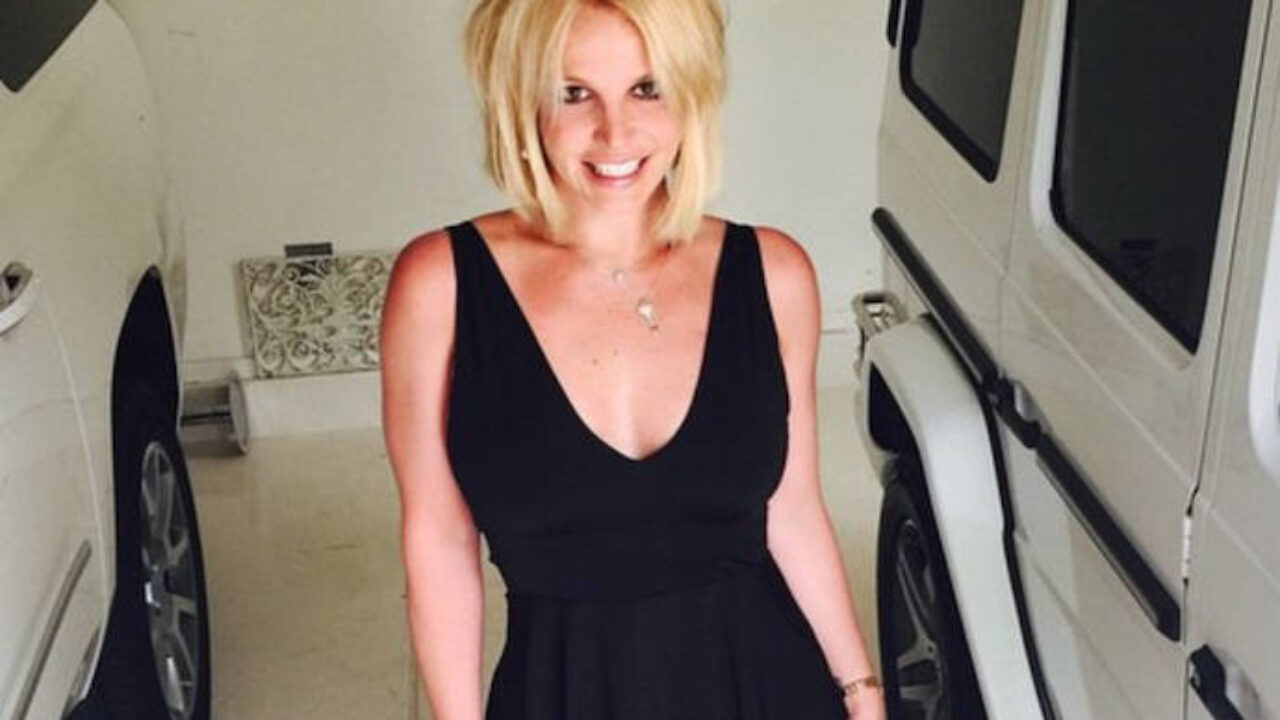 Britney Spears Shows Off Her Short New Haircut Uinterview