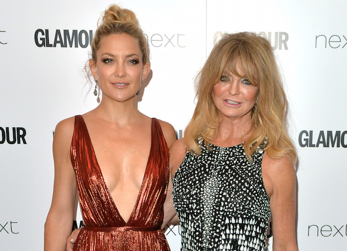 LONDON, ENGLAND - JUNE 02: Kate Hudson and Goldie Hawn attend the Glamour Women Of The Year Awards at Berkeley Square Gardens on June 2, 2015 in London, England. (Photo by Anthony Harvey/Getty Images)
