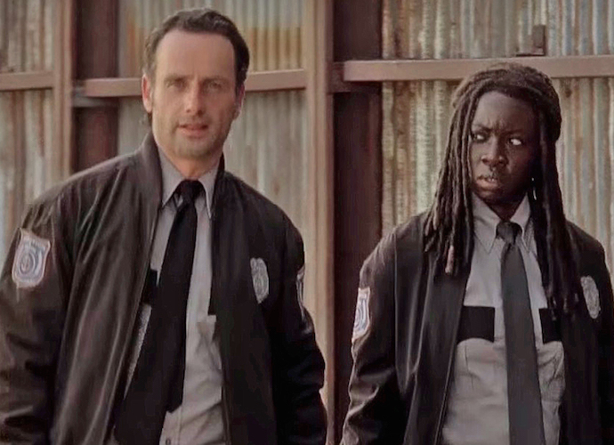 Rick and Michonne debate forgoing their guns in a 'Walking Dead' deleted scene