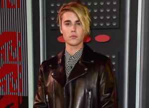 Justin Bieber attends the 2015 MTV Video Music Awards at Microsoft Theater on August 30, 2015 in Los Angeles, California. (Photo by Frazer Harrison/Getty Images)