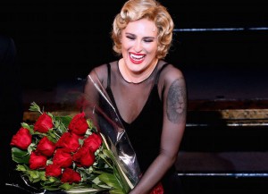 umer Willis makes her Broadway debut in the musical Chicago at the Ambassador Theatre - Curtain Call.