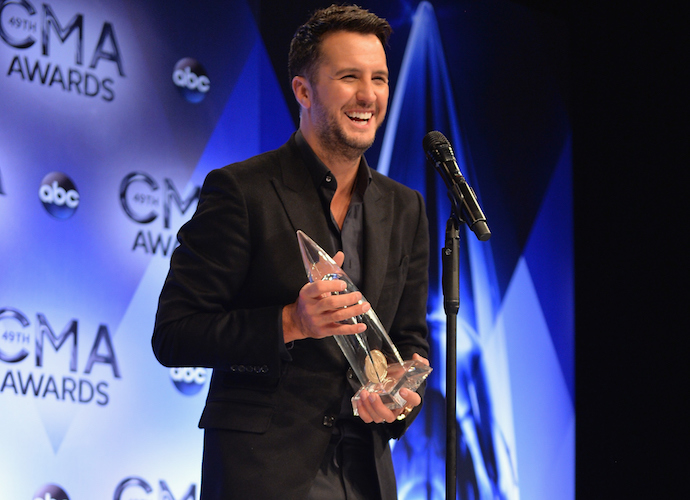 Luke Bryan at the 49th annual CMA Awards (Photo by Jason Davis/Getty Images)