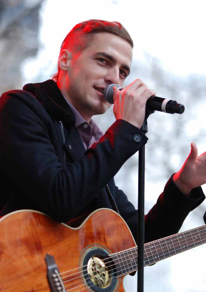 Kendall Schmidt performs with Heffron Drive