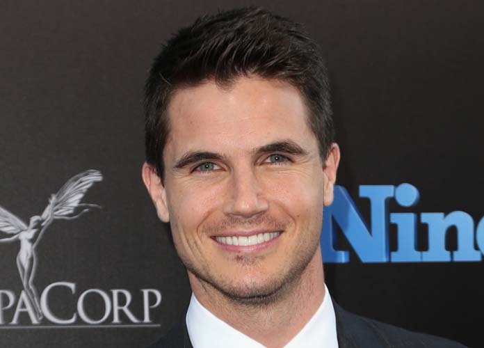 Robbie Amell at 'Nine Lives' Premiere