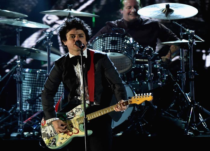 Green Day Performs