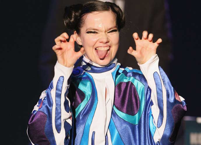 CHIBA, JAPAN - JULY 2: Iceland's Bjork performs on stage at 'Live 8 Japan' at Makuhari Messe on July 2, 2005 in Chiba, east of Tokyo, Japan. The free concert is one of ten simultaneous international gigs including Philadelphia, Berlin, Rome, Paris, Barrie, London, Cornwall, Moscow and Johannesburg. The concerts precede the G8 summit (July 6-8) to raising awareness for MAKEpovertyHISTORY. (Photo by Junko Kimura/Getty Images)