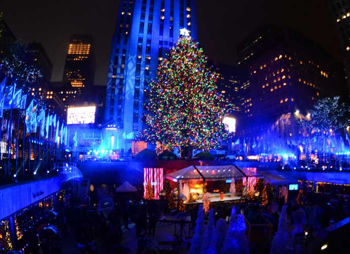 Rockefeller Christmas tree lights up in New York City