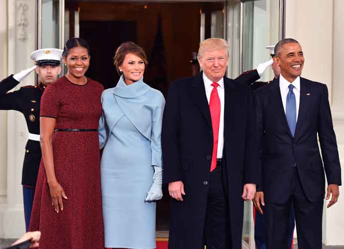 WASHINGTON, DC - JANUARY 20: President Barack Obama (R) and Michelle Obama (L) pose with President-elect Donald Trump and wife Melania at the White House before the inauguration on January 20, 2017 in Washington, D.C. Trump becomes the 45th President of the United States. (Photo by Kevin Dietsch-Pool/Getty Images)