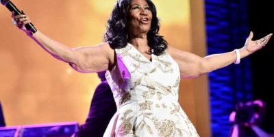 NEW YORK, NY - APRIL 19: Aretha Franklin performs onstage during the 'Clive Davis: The Soundtrack of Our Lives' Premiere Concert during the 2017 Tribeca Film Festival at Radio City Music Hall on April 19, 2017 in New York City. (Photo by Theo Wargo/Getty Images for Tribeca Film Festival)