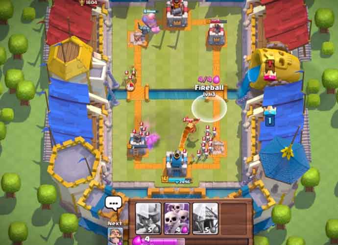 'Clash Royale' Game Review: Engaging Medieval Game For Your Phone