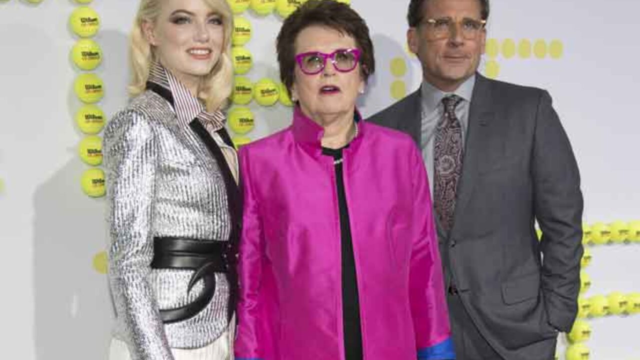 Former tennis player Billie Jean King (C) is joined by cast members Emma  Stone and Steve Carell during the premiere of the biographical sports  comedy Battle of the Sexes at the Regency