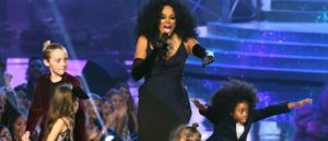 Diana Ross and her grandchildren dance and sing on stage at AMAs, as the legend wins a Lifetime Achievement Award