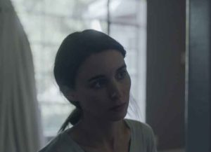 'A Ghost Story' Blu-ray Review: Rooney Mara Shines In Slow But Emotional Homecoming Story