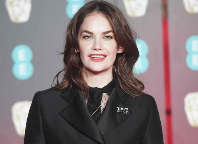 Ruth Wilson & Lenny Abrahamson On 'The Little Stranger,' Character Psychology [VIDEO EXCLUSIVE]