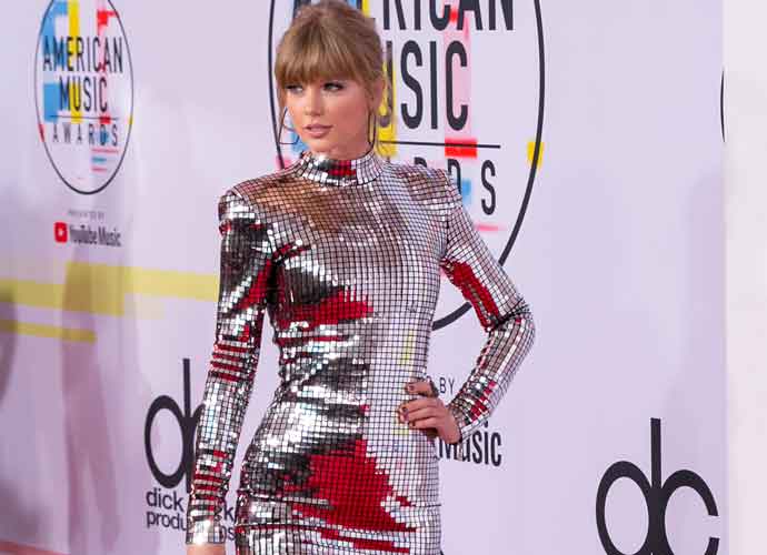 Amas 2018 Taylor Swift Wins Artist Of The Year Award