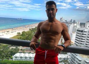 Sam Asghari Flaunts His Abs For Girlfriend Britney Spears In Miami (Photo: Instagram)