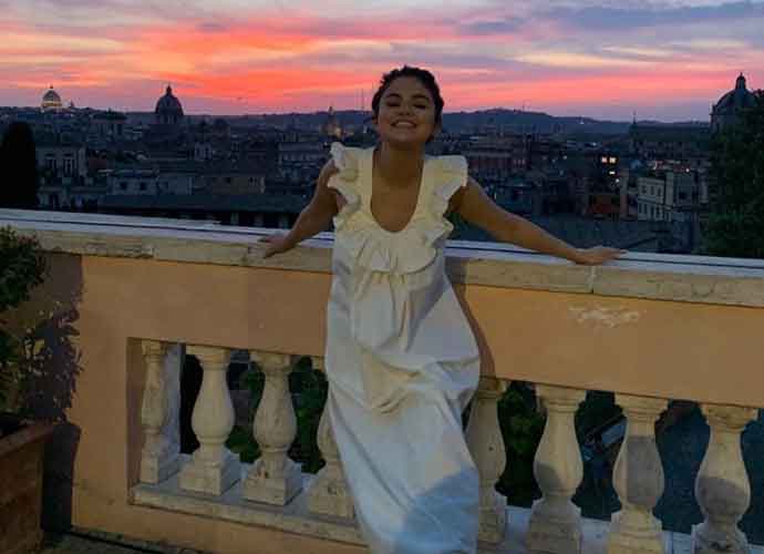 Selena Gomez Celebrates Birthday In Italy