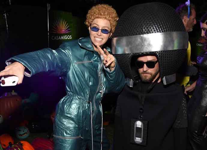 Jessica Biel & Justin Timberlake Enjoy Halloween With Couples Costume