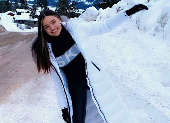 Miranda Kerr Smiles In The Snow While On Ski Vacation With Model Jasmine Tookes