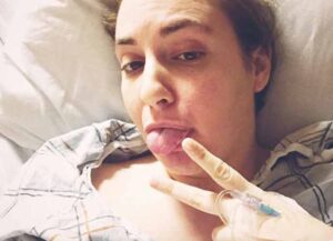 Lena Dunham Shares Photo From Before Hysterectomy On Mother's Day