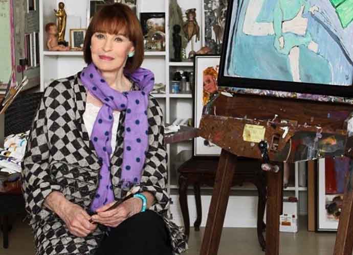 Anderson Cooper Remembers His Mother Gloria Vanderbilt On 1-Year Anniversary Of Her Death