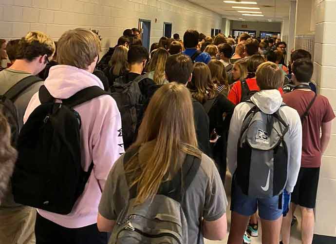 Georgia Student Hannah Watters, Suspended For Taking Photo Of Packed School, Allowed Back To Classes