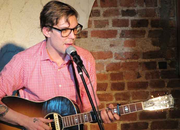 Country Singer-Songwriter Justin Townes Earle, Son Of Steve Earle, Dies At 38