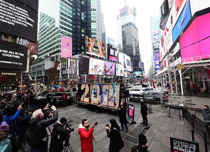 NEW YORK, NEW YORK - DECEMBER 23: A view of the 