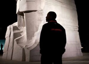 Obama at MLK memorial (Photo: Instagram)