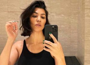 Kourtney Kardashian Shares Photos Her New Short Hair-Style (Image: Instagram)