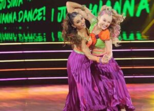 'Dancing With the Stars' kicks off with Jojo Siwa and pro-dancer Jenna Johnson (Image: Instagram)