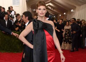NEW YORK, NY - MAY 04: Linda Evangelista attends the "China: Through The Looking Glass" Costume Institute Benefit Gala at the Metropolitan Museum of Art on May 4, 2015 in New York City. (Photo by Larry Busacca/Getty Images)