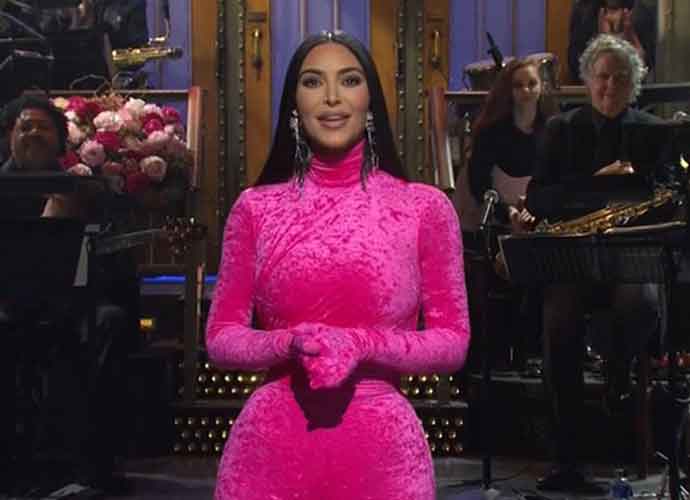 Kim Kardashian Rocks Her 'SNL' Debut - uInterview