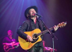 ALBUQUERQUE, NM - MARCH 26: Travis Tritt performs at Route 66 Casino�s Legends Theater on March 26, 2010 in Albuquerque, New Mexico. (Photo by Steve Snowden/Getty Images)