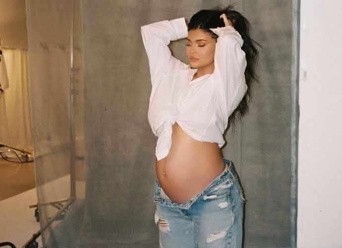 Kylie Jenner Models Baby Bump In New Photos (Image: Instagram)