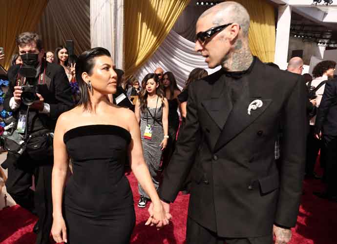 HOLLYWOOD, CALIFORNIA - MARCH 27: (L-R) Kourtney Kardashian and Travis Barker attend the 94th Annual Academy Awards at Hollywood and Highland on March 27, 2022 in Hollywood, California. (Photo by Emma McIntyre/Getty Images)