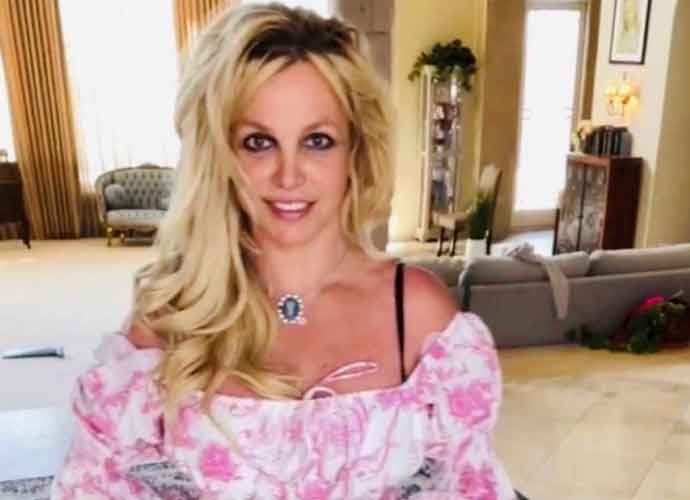 Britney Spears in Hawaii (Image: Instagram)