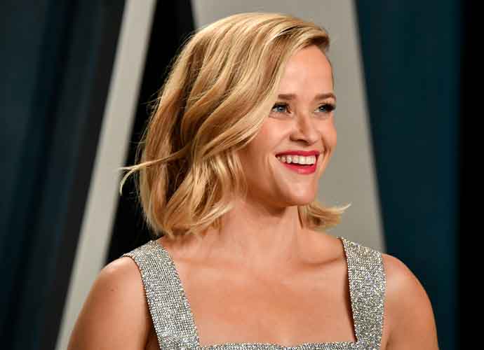 BEVERLY HILLS, CALIFORNIA - FEBRUARY 09: Reese Witherspoon attends the 2020 Vanity Fair Oscar Party hosted by Radhika Jones at Wallis Annenberg Center for the Performing Arts on February 09, 2020 in Beverly Hills, California. (Photo by Frazer Harrison/Getty Images)