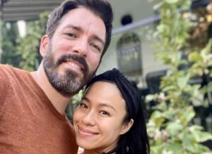 Drew Scott & Linda Phan in 2022 (Image: Instagram)