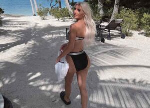 Kim Kardashian in bikini at the beach (Image: Instagram)
