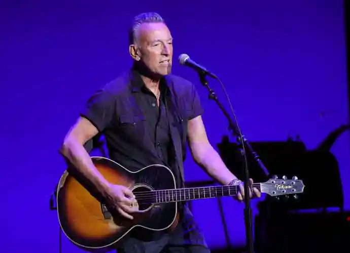 NEW YORK, NEW YORK - NOVEMBER 08: Bruce Springsteen performs onstage during the 15th Annual Stand Up For Heroes benefit at Alice Tully Hall presented by Bob Woodruff Foundation and NY Comedy Festival on November 08, 2021 in New York City. (Photo by Jamie McCarthy/Getty Images for SUFH)