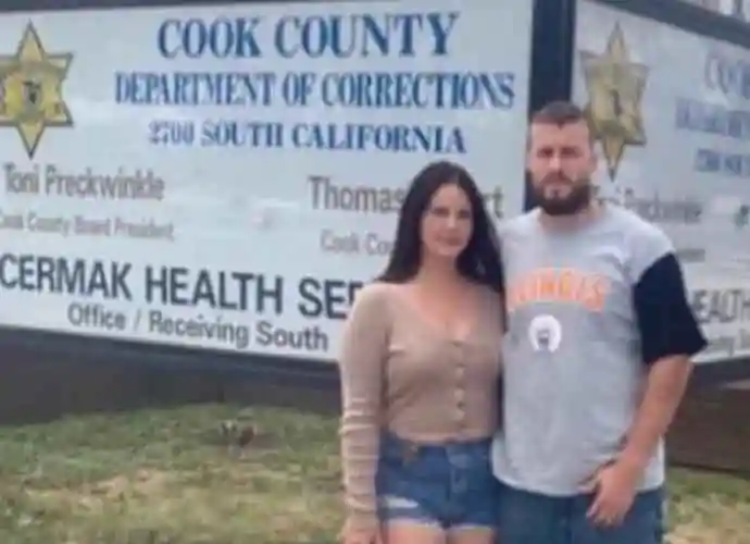Lana Del Ray shows off new boyfriend Jack Donoghue in odd photo at Cook County Jail (Image: Instagram)