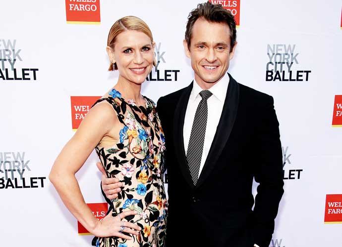 NEW YORK, NEW YORK - SEPTEMBER 28: Claire Danes (L) and Hugh Dancy attend the New York Ballet 2022 Fall Fashion Gala at David H. Koch Theater at Lincoln Center on September 28, 2022 in New York City. (Photo by Dimitrios Kambouris/Getty Images)