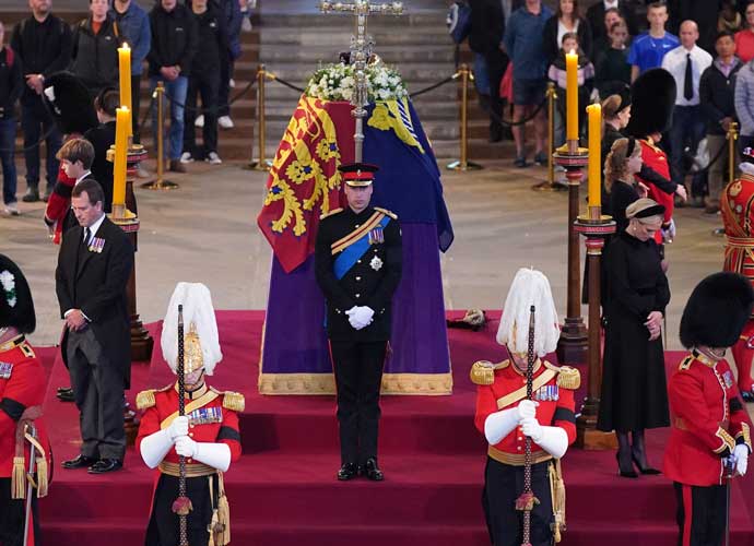 LONDON, ENGLAND - SEPTEMBER 17: Queen Elizabeth II 's grandchildren (L-R) Zara Tindall, Lady Louise, Princess Beatrice, Prince Harry, Duke of Sussex, Princess Eugenie, Viscount Severn, Peter Phillips and Prince William, Prince of Wales hold a vigil beside the coffin of their grandmother as it lies in state on the catafalque inside Westminster Hall on September 17, 2022 in London, England. Queen Elizabeth II's grandchildren mount a family vigil over her coffin lying in state in Westminster Hall. Queen Elizabeth II died at Balmoral Castle in Scotland on September 8, 2022, and is succeeded by her eldest son, King Charles III. (Photo by Aaron Chown - WPA Pool/Getty Images)