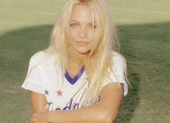 Pamela Anderson at 25 (Image: Instargram)