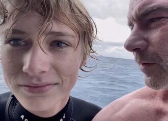 Liev Schreiber & son Sasha Schrieber go scuba diving (Image: Instagram)