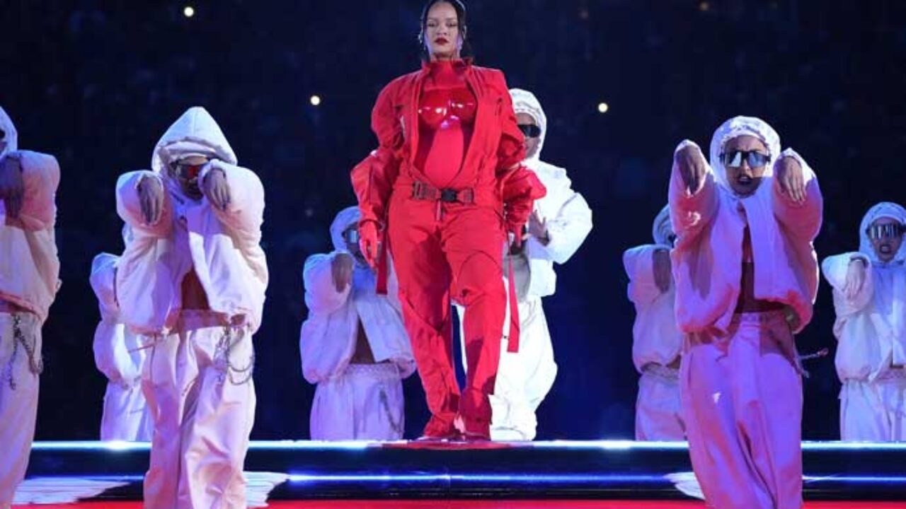 Rihanna Named 2023 Super Bowl Halftime Performer – The Hollywood Reporter