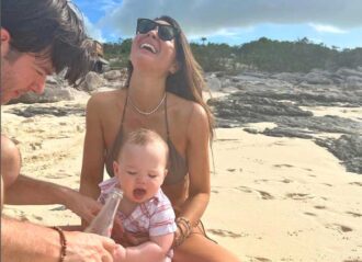 Olivia Munn in bikini at the beach with baby and partner John Mulaney (Image: Instagram)