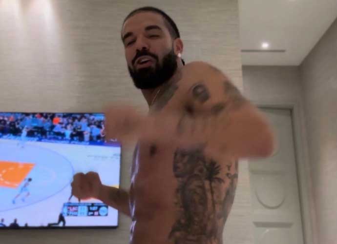Drake accused of faking his abs in new video (Image: Instagram)